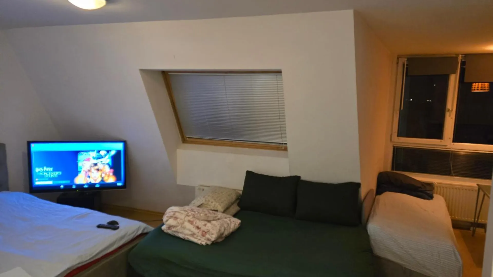 Lägenhet Cozy Bright Penthouse Close To U1 And U6 Metros Wien