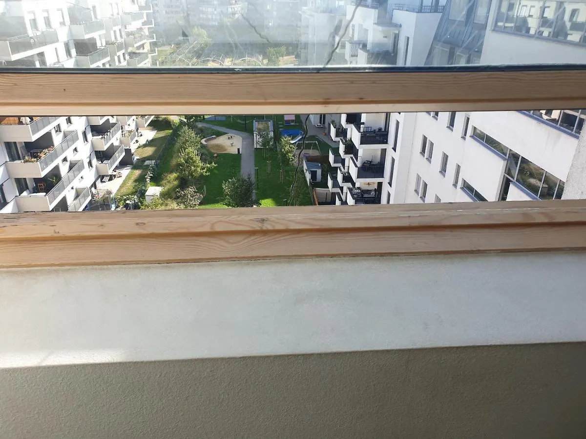 Cozy Bright Penthouse Close To U1 And U6 Metros Vienna