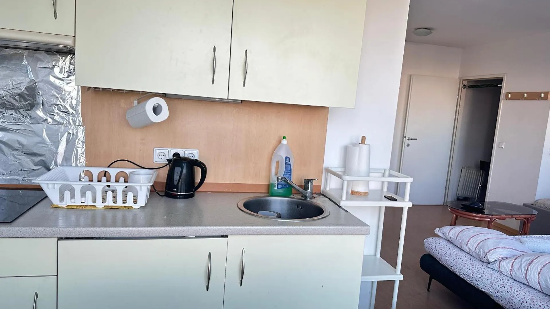 Cozy Bright Penthouse Close To U1 And U6 Metros Vienna Appartamento
